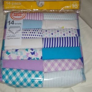 🐝Brand New girls size 15